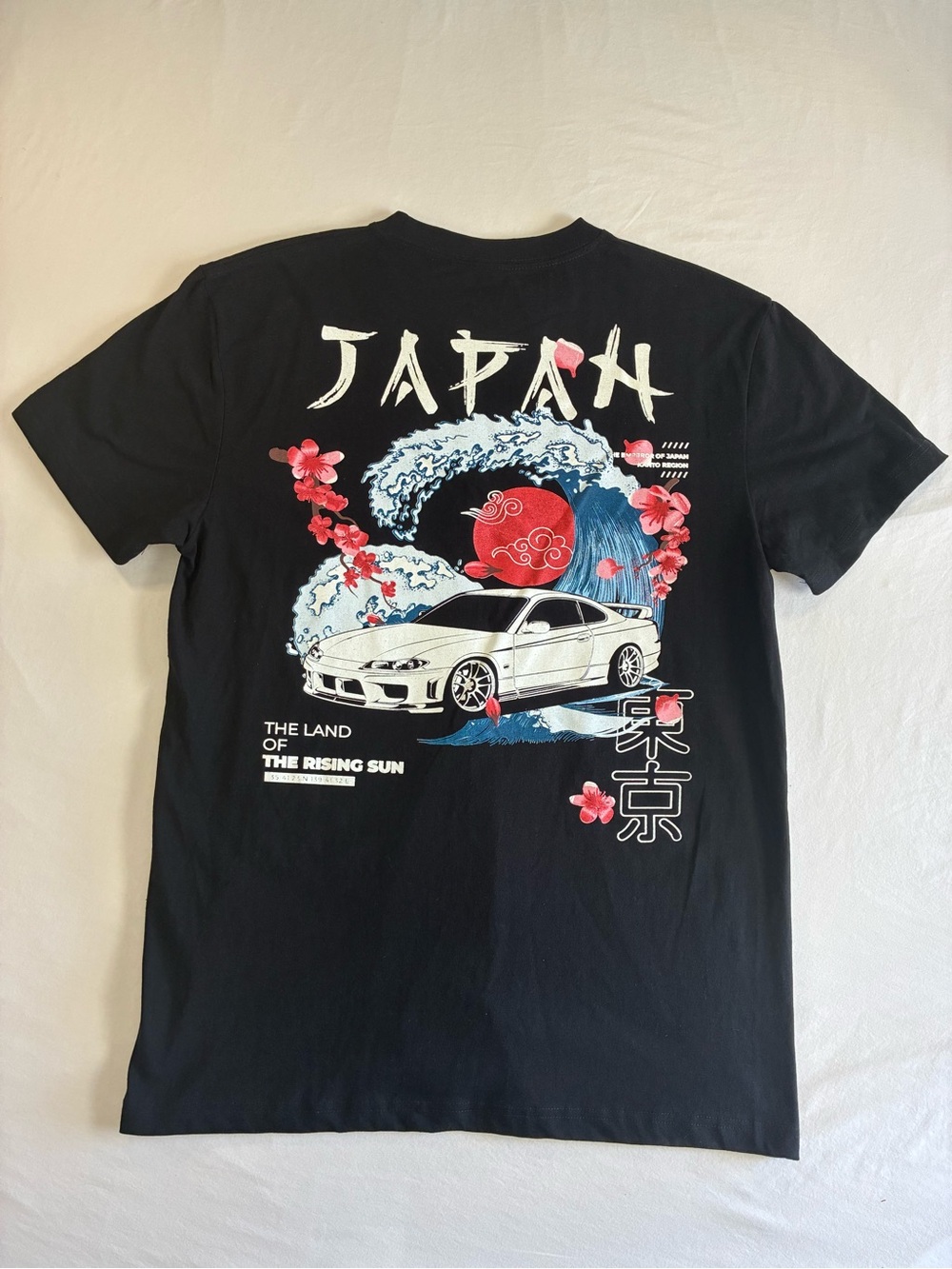 Black Short-Sleeve Japan Graphic Tee with Red & White Accents